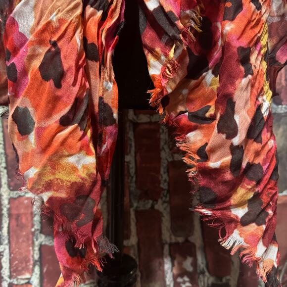 183. Unbranded long patterned open scarf - Picture 3 of 3